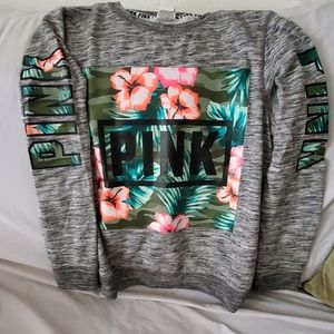 Xs pink crew sweater with floral print
